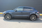 Certified 2022 Porsche Macan image 2