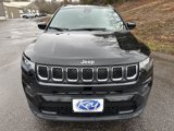 Used 2024 Jeep Compass Latitude image 3