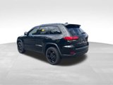 Used 2019 Jeep Grand Cherokee Laredo image 3