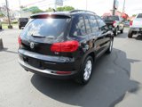 Used 2017 Volkswagen Tiguan Limited w/ Premium Package image 4