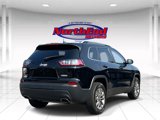 Used 2019 Jeep Cherokee Latitude Plus w/ Comfort/Convenience Group image 3