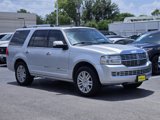 Used 2014 Lincoln Navigator 2WD image 2