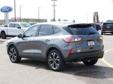 Used 2022 Ford Escape SE w/ SE Sport Appearance Package image 3