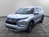 Used 2024 Mitsubishi Outlander SE image 3