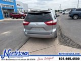 Used 2015 Toyota Sienna LE image 6