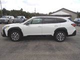 Used 2023 Subaru Outback Premium image 3
