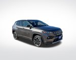 Used 2022 Jeep Compass Limited image 3