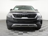 Used 2022 Kia Seltos EX image 2