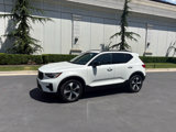 Used 2024 Volvo XC40 B5 Core image 2