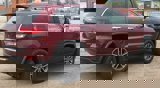 Used 2021 Jeep Grand Cherokee Limited image 3