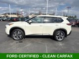 Used 2021 Nissan Rogue SV image 3