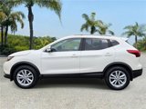 Used 2018 Nissan Rogue Sport SV w/ SV Technology Package image 2