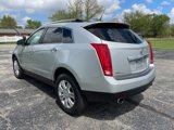 Used 2011 Cadillac SRX Luxury image 2