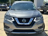 Used 2018 Nissan Rogue S image 2
