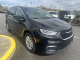 New 2025 Chrysler Pacifica Select image 4