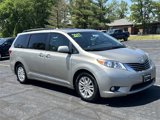 Used 2017 Toyota Sienna XLE w/ XLE Navigation Package image 2