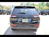 New 2025 Jeep Grand Cherokee Altitude image 3