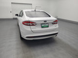 Used 2017 Ford Fusion SE image 6