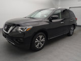 Used 2019 Nissan Pathfinder S image 2