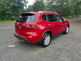 Used 2017 Nissan Rogue SV image 5