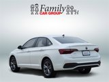 Used 2023 Volkswagen Jetta SE image 3