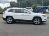 Used 2019 Jeep Cherokee Limited image 2