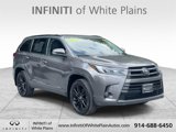 Used 2019 Toyota Highlander SE image 3