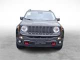 Used 2016 Jeep Renegade Trailhawk image 2