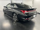 Used 2021 Hyundai Elantra SEL w/ Convenience + Premium Package image 3
