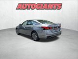 Used 2025 Nissan Altima 2.5 SV image 3