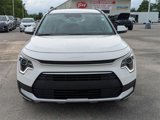 Used 2024 Kia Niro LX image 2