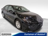 Used 2025 Toyota Camry LE image 1