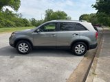 Used 2013 Kia Sorento LX w/ Convenience Pkg image 4