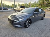 Used 2023 Hyundai Elantra SEL w/ Convenience Package image 2