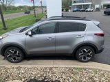 Used 2022 Kia Sportage EX image 2