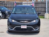 Used 2017 Chrysler Pacifica Touring-L w/ Tire & Wheel Group image 2