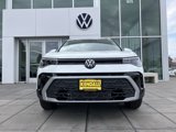 New 2025 Volkswagen Taos SE image 2