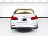 Used 2018 BMW 320i Sedan w/ Convenience Package image 4