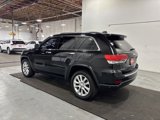 Used 2017 Jeep Grand Cherokee Limited image 4