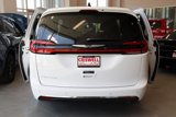 New 2025 Chrysler Pacifica Select image 5