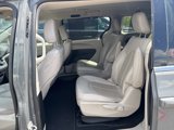 Used 2021 Chrysler Pacifica Touring-L image 6