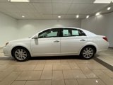 Used 2010 Toyota Avalon Limited image 2