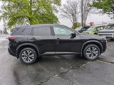 Used 2023 Nissan Rogue SV image 3