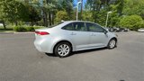 Used 2022 Toyota Corolla LE image 4
