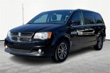 Used 2017 Dodge Grand Caravan SXT image 2