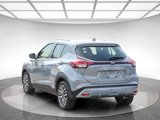 Used 2023 Nissan Kicks SV image 2
