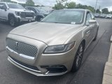 Used 2017 Lincoln Continental Select w/ Technology Package image 3