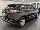 Used 2022 Ford Edge SEL w/ Convenience Package image 4