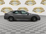 Used 2022 Toyota Camry SE image 5
