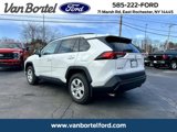 Used 2020 Toyota RAV4 LE image 3